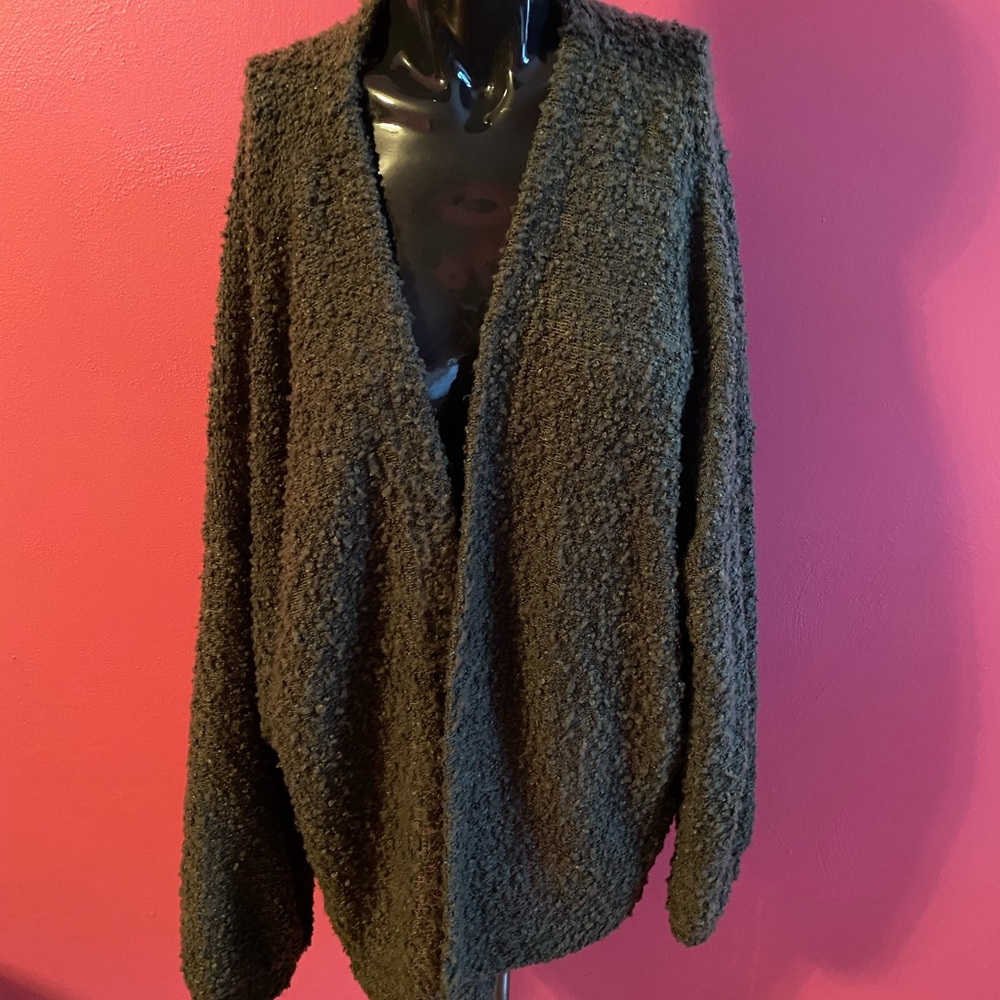 WILD FABLE OLIVE GREEN SIZE XL/XXL